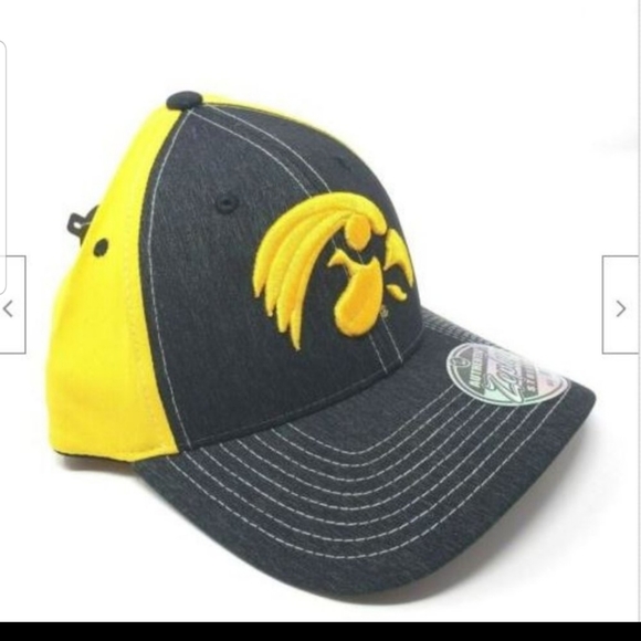University of Iowa Hawkeyes Stretch-Back Hat M/L - Picture 3 of 3